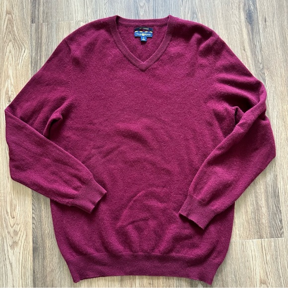 Charter Club Room 100% Cashmere Sweater Medium Burgundy V-Neck Preppy Pullover - Picture 1 of 5